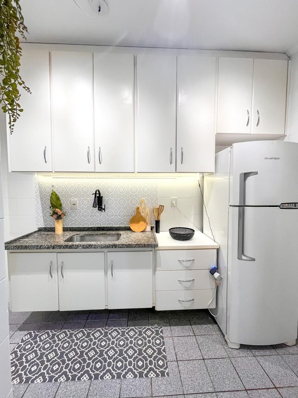 Apartamento com 3 dormitórios para alugar - Vila tiberio - Ribeirão Preto/SP - foto 2